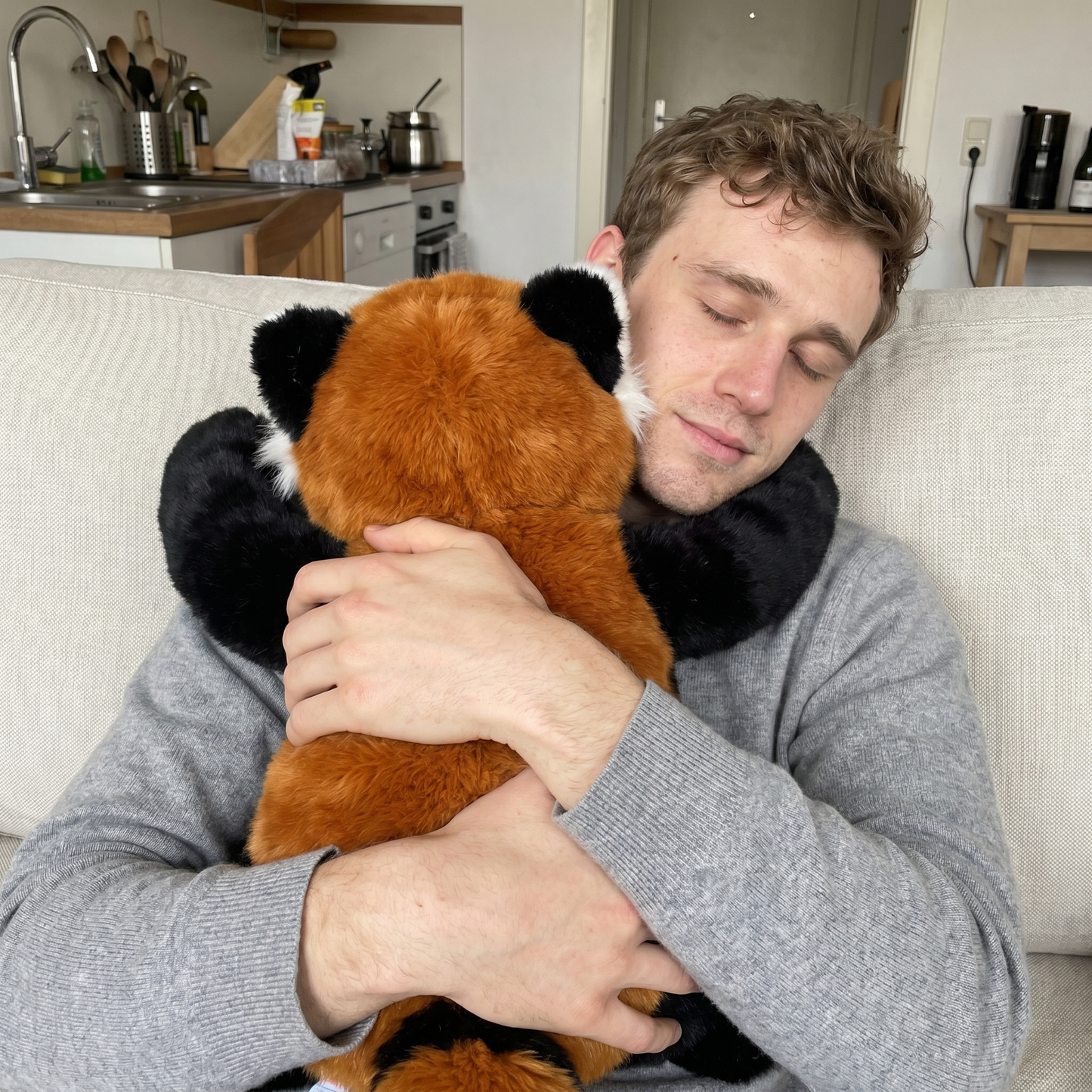 MyHugFriend Rusty — The Weighted Red Panda That Keeps You Company